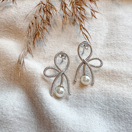 Lucky Ribbon earrings